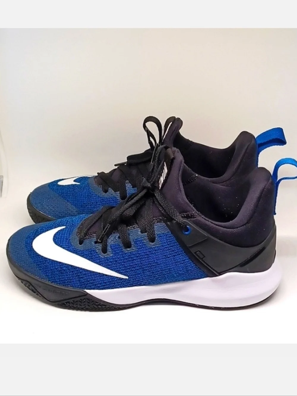 Nike Zoom‎ Volley, Size 8